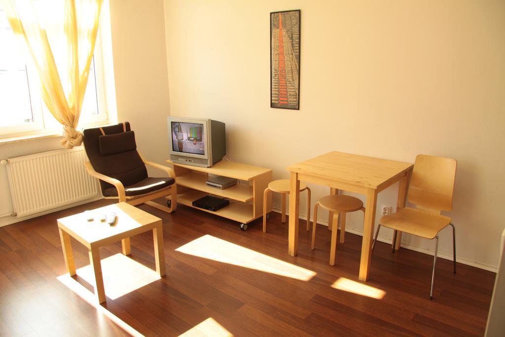 Apartament 4You Zurawia Варшава Екстериор снимка