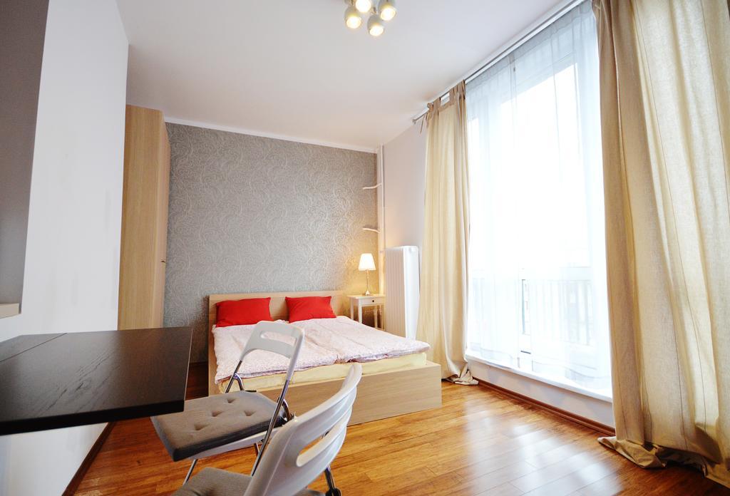 Apartament 4You Zurawia Варшава Екстериор снимка