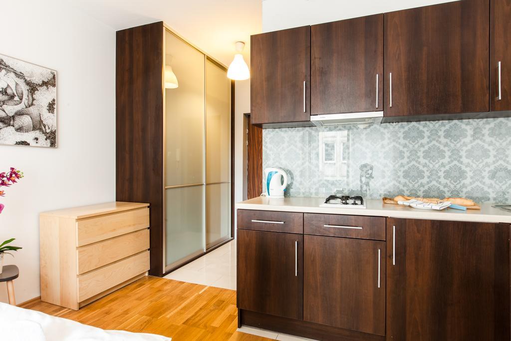 Apartament 4You Zurawia Варшава Екстериор снимка